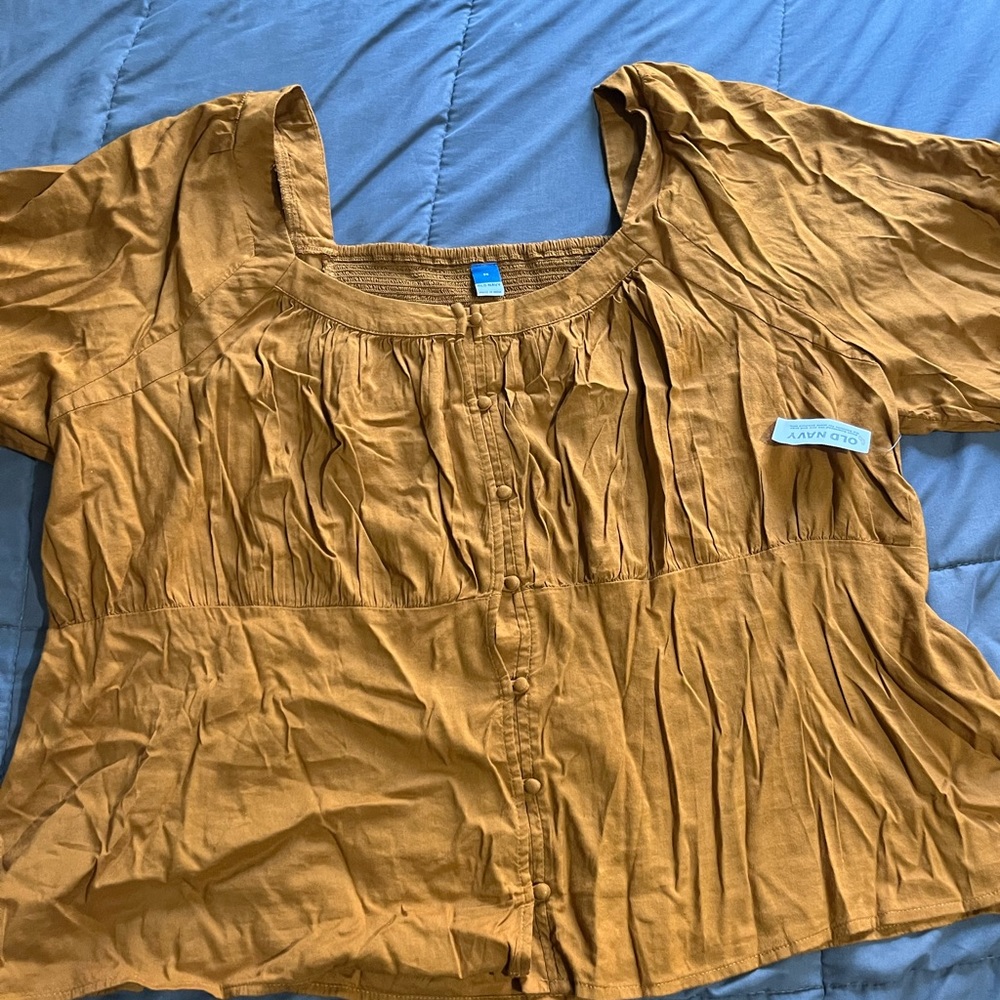 Old Navy Blouse 3xl, new with tags.